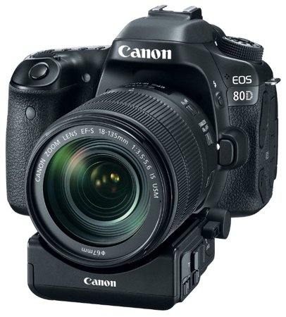   Canon EOS 80D Kit 18-135mm IS USM